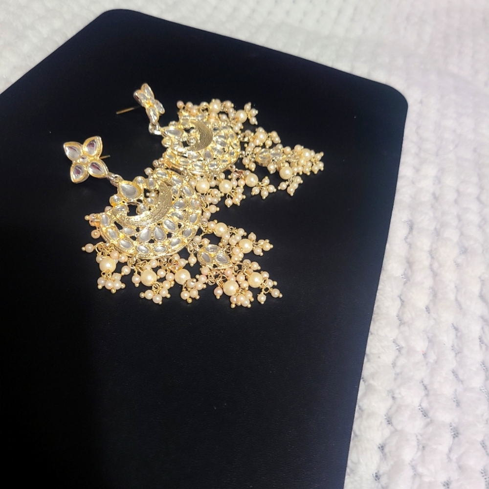 Indian long earing